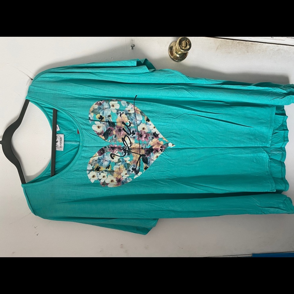 Cute top
